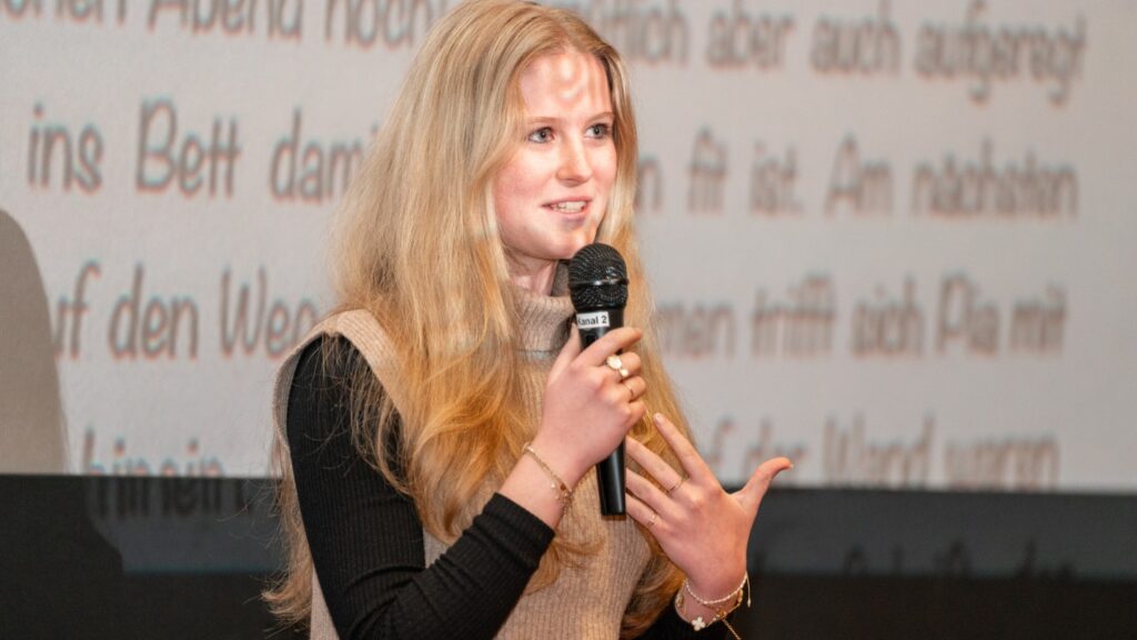 Jasmin Fuchs Autorin Jury Geschichtenwettbewerb 2025 Lesezentrum Steiermark